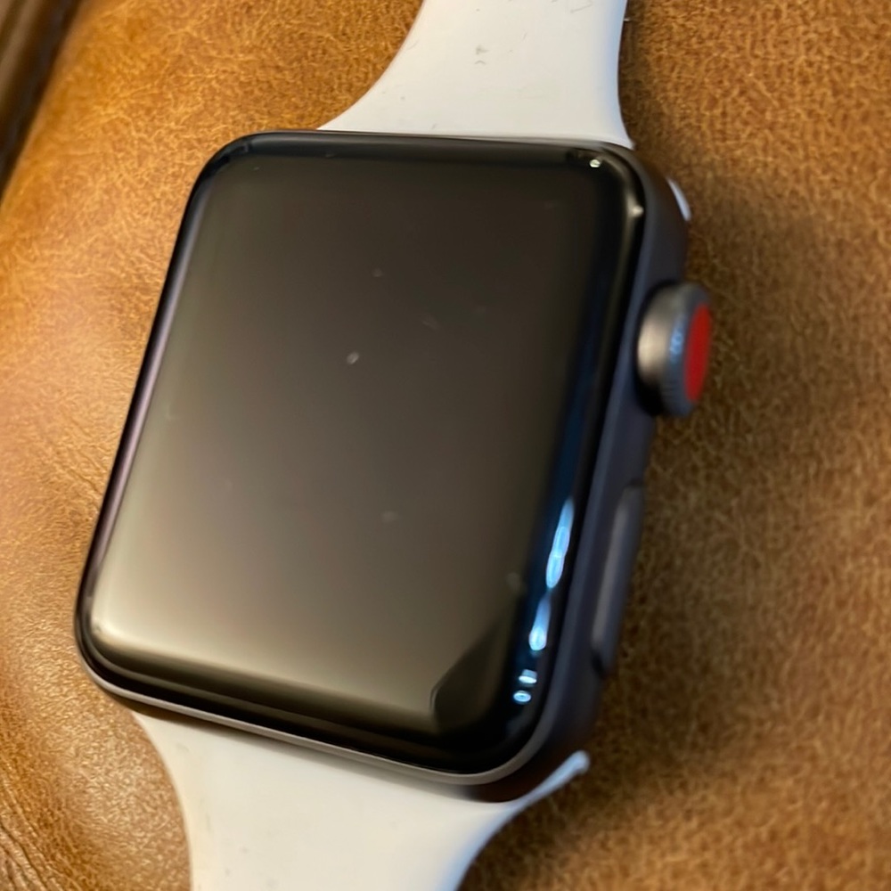 Apply I watch 3 38 mm WiFi and Cellular